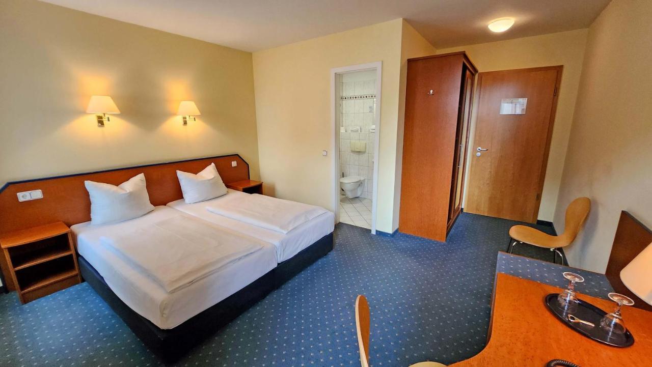 Hotel Amadeus Dresden Neustadt Exteriör bild