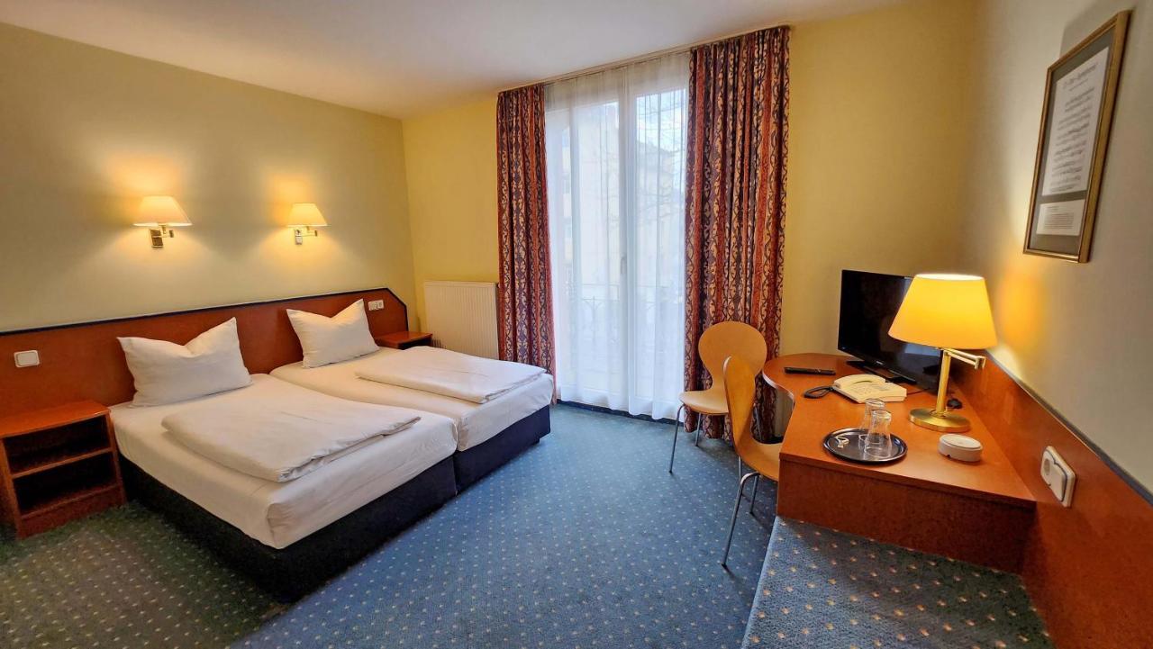 Hotel Amadeus Dresden Neustadt Exteriör bild