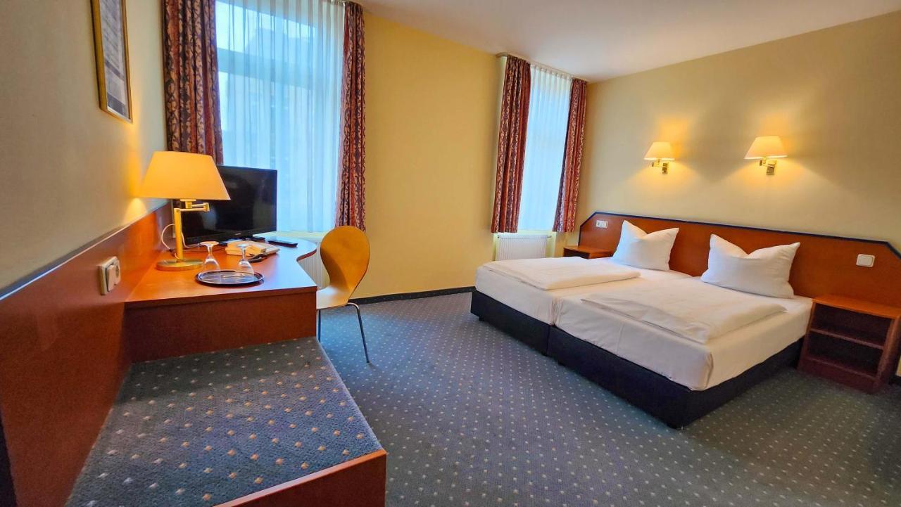 Hotel Amadeus Dresden Neustadt Exteriör bild