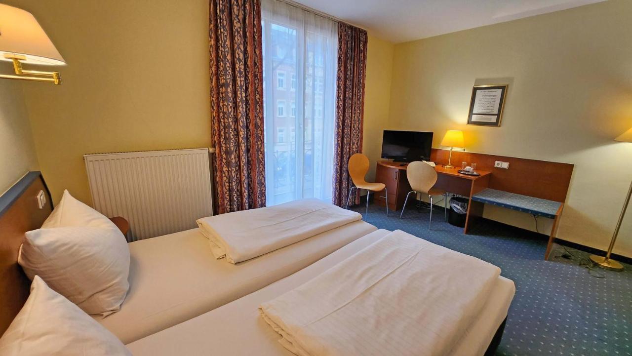 Hotel Amadeus Dresden Neustadt Exteriör bild