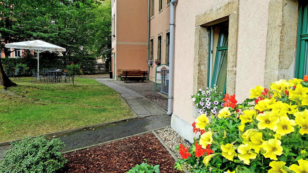 Hotel Amadeus Dresden Neustadt Exteriör bild